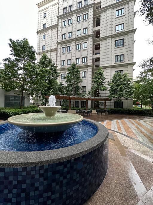 Airport Naia Terminal 3 Insane Interior Apartment Manila Exterior photo