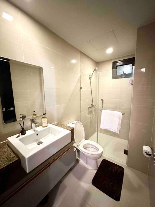 Airport Naia Terminal 3 Insane Interior Apartment Manila Exterior photo
